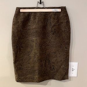 Grace Elements, size 6, olive green patterned pencil skirt